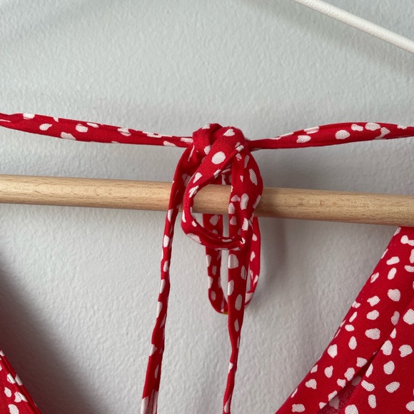 ASOS DESIGN FLOWY FLORAL LOW BACK MINI DRESS WITH RUCHED SLEEVES Size 6 - Picture 11 of 11